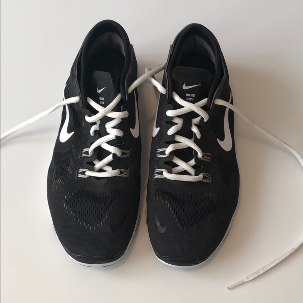 Nike Free TR FIT 4 Running Sneakers 8.5